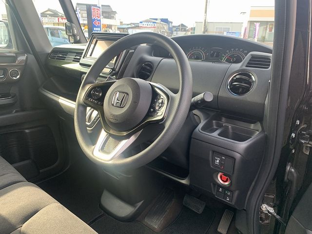 HONDA N BOX CUSTOM 4WD 2019