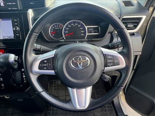 TOYOTA ROOMY 2018