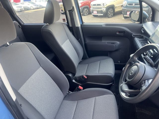 TOYOTA SIENTA HYBRID 2023