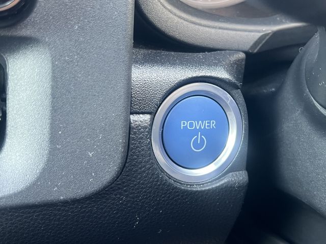 TOYOTA SIENTA HYBRID 2023