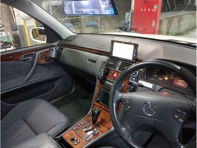 MERCEDES BENZ MERCEDES BENZ E class stationwagon 2003