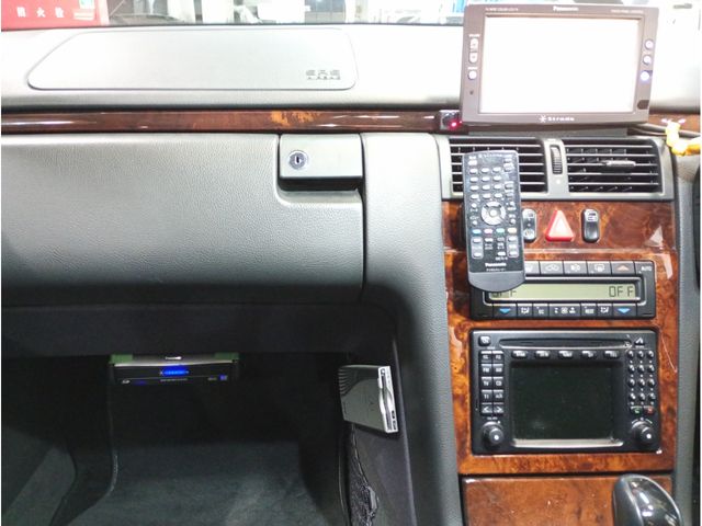 MERCEDES BENZ MERCEDES BENZ E class stationwagon 2003