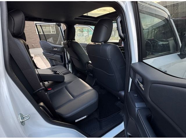 TOYOTA LANDCRUISER 250 2024