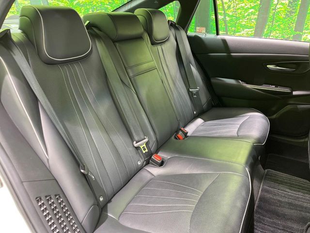 TOYOTA CROWN sedan hybrid 2018