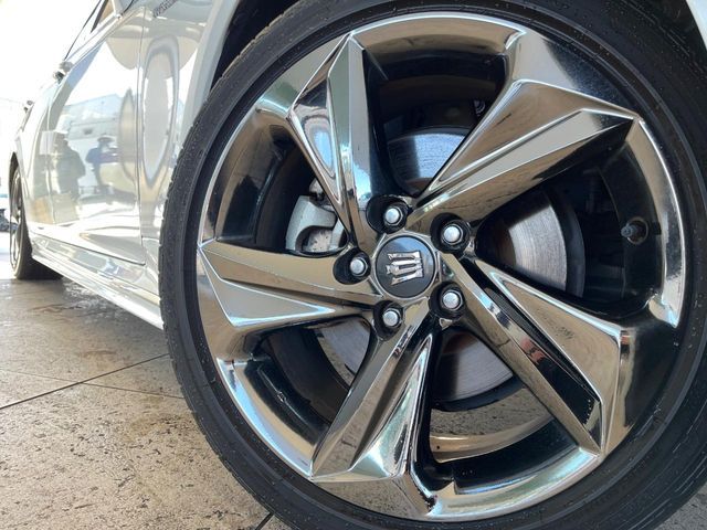 TOYOTA CROWN sedan hybrid 2018