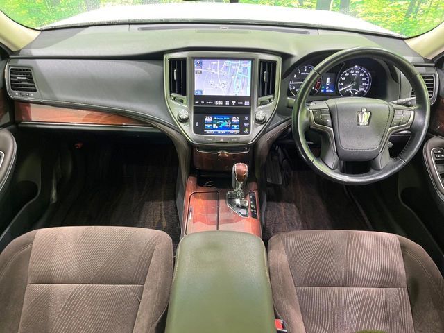 TOYOTA CROWN sedan 2013