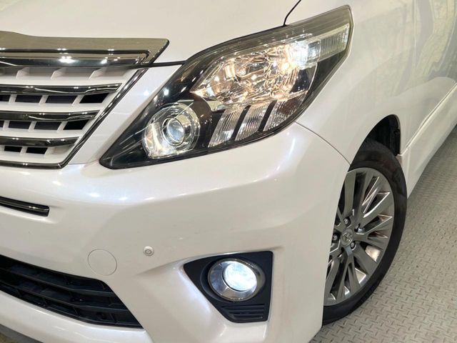 TOYOTA ALPHARD 2013