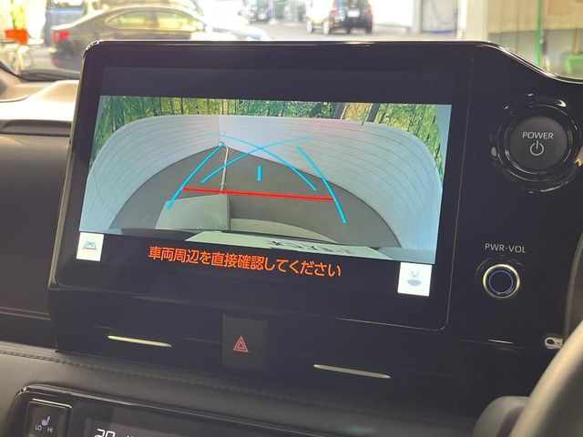 TOYOTA VOXY HYBRID 2024