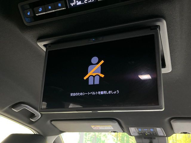 TOYOTA VOXY HYBRID 2024