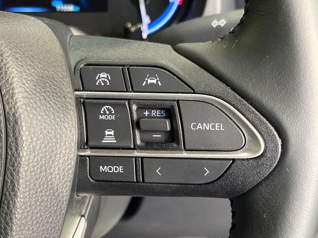 TOYOTA VOXY HYBRID 2024