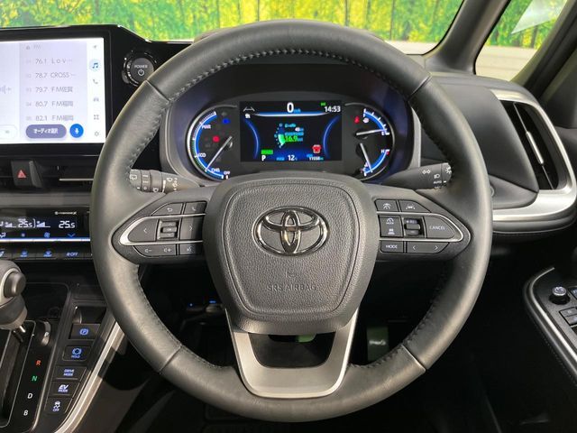 TOYOTA VOXY HYBRID 2024