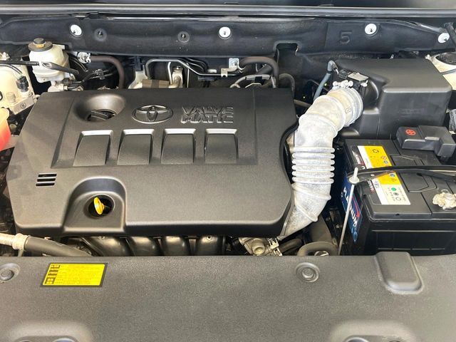 TOYOTA HARRIER 4WD 2014