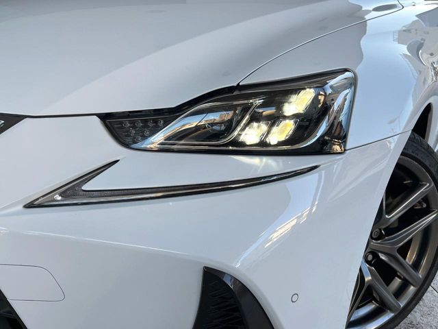 TOYOTA LEXUS IS300h 2017
