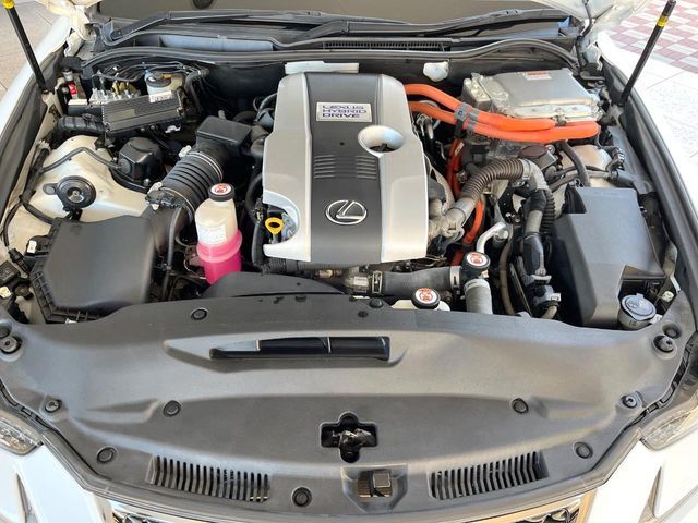 TOYOTA LEXUS IS300h 2017