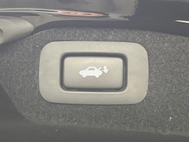 TOYOTA LEXUS LS600h 2011