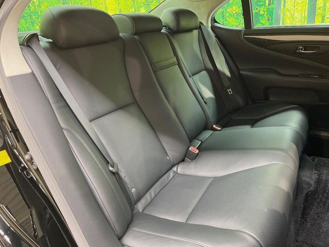 TOYOTA LEXUS LS600h 2011