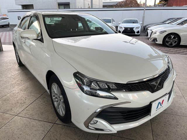 TOYOTA MARK X 2019