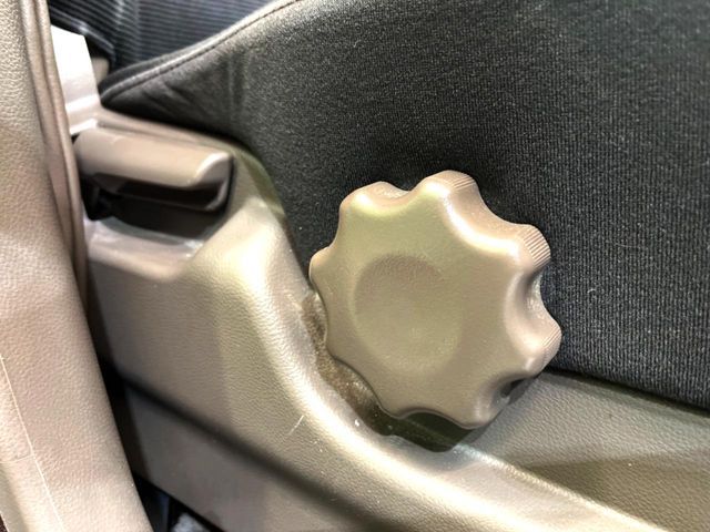 SUZUKI MR WAGON 2011