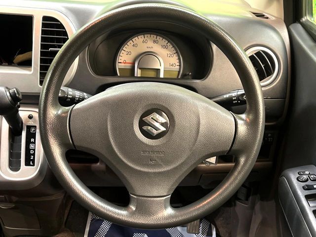 SUZUKI MR WAGON 2011