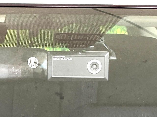 TOYOTA COROLLA FIELDER 2013