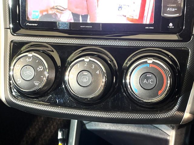 TOYOTA COROLLA FIELDER 2013