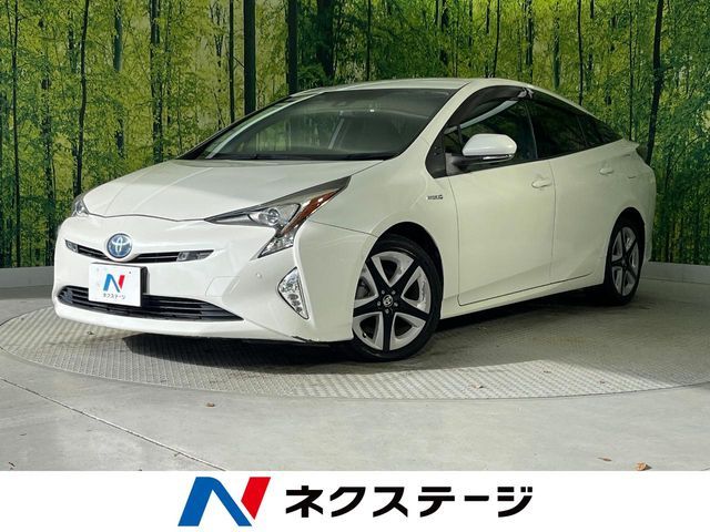 TOYOTA PRIUS 2016