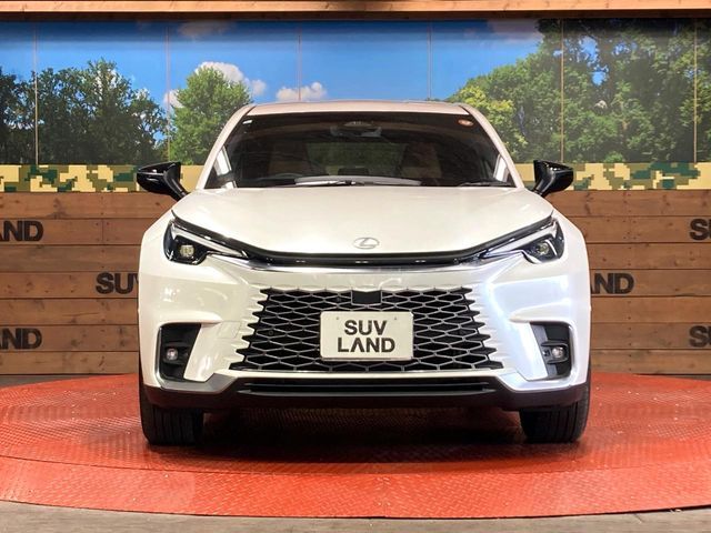 TOYOTA LEXUS LBX 2024