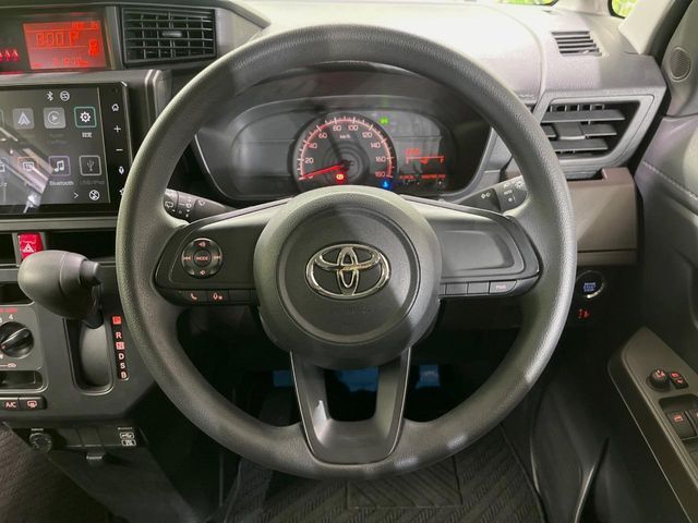 TOYOTA ROOMY 2022