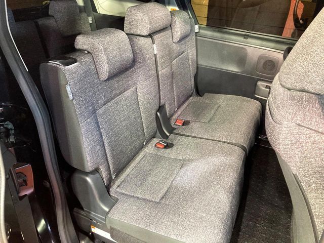 TOYOTA SIENTA HYBRID 2022