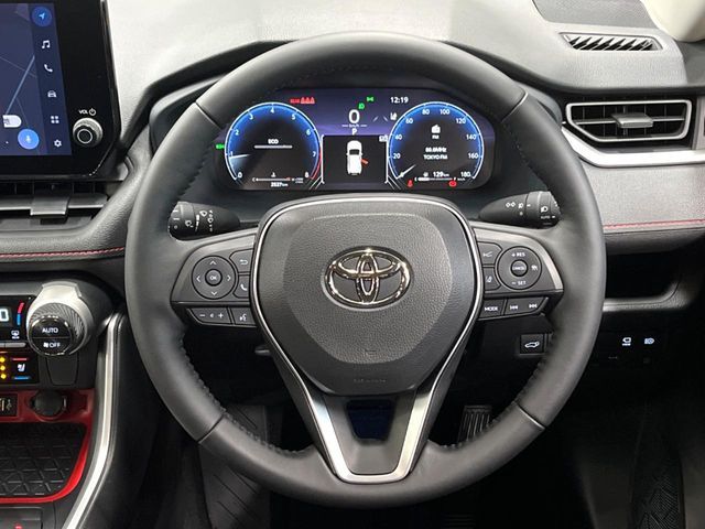 TOYOTA RAV4 4WD 2025