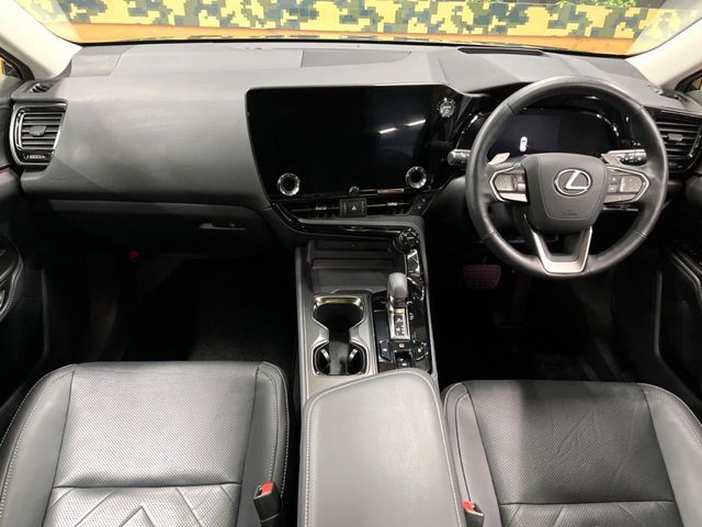 TOYOTA LEXUS NX350h 2022