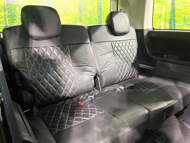 MITSUBISHI DELICA D:5 4WD 2023