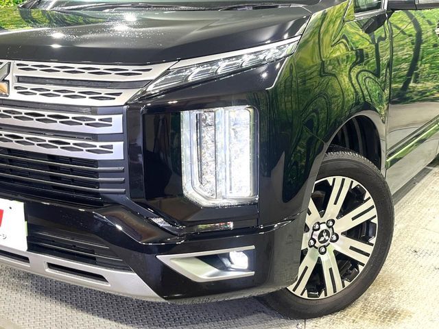 MITSUBISHI DELICA D:5 4WD 2023