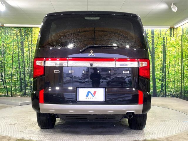 MITSUBISHI DELICA D:5 4WD 2023