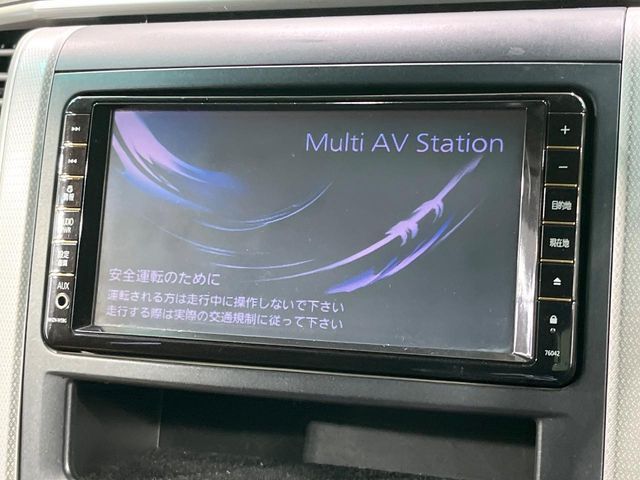 TOYOTA VELLFIRE 2009