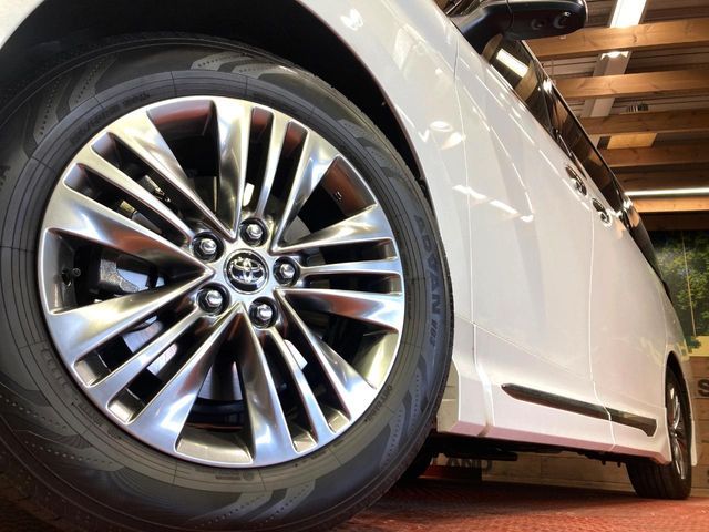 TOYOTA ALPHARD hybrid 2023