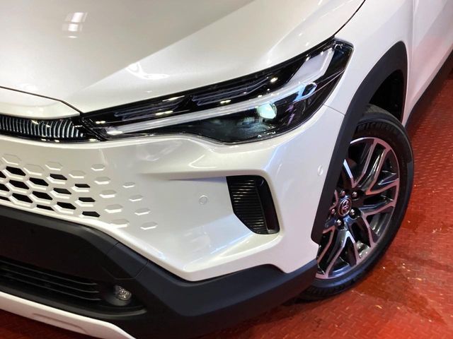 TOYOTA COROLLA CROSS HYBRID 2025