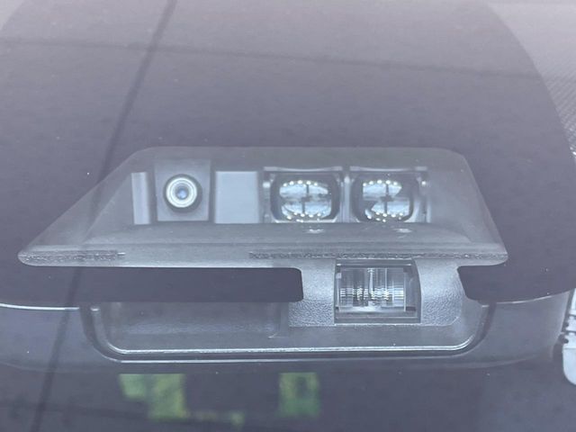 TOYOTA VOXY HYBRID 2018