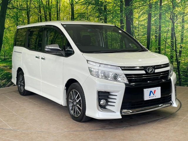 TOYOTA VOXY 2016