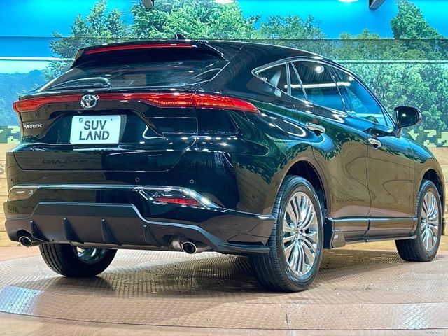 TOYOTA HARRIER 2WD 2023