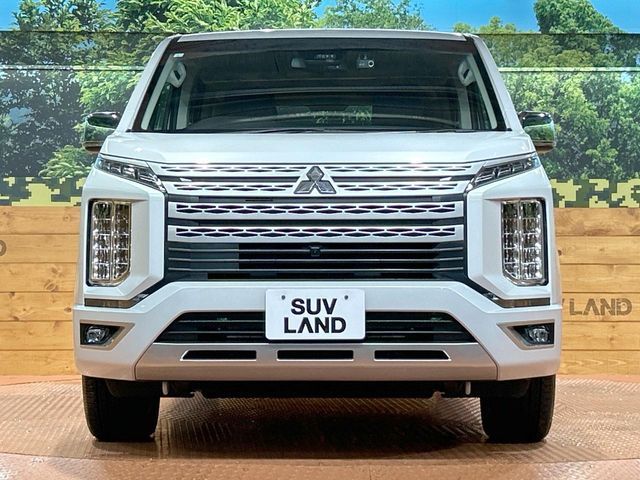 MITSUBISHI DELICA D:5 4WD 2024