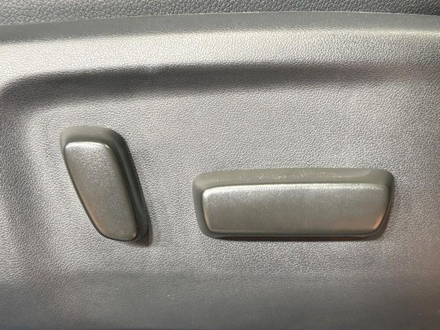 TOYOTA HILUX 4WD 2023