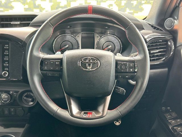 TOYOTA HILUX 4WD 2023