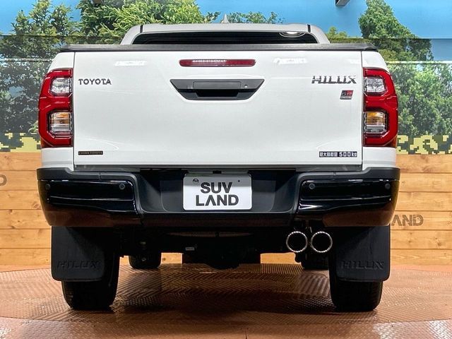 TOYOTA HILUX 4WD 2023