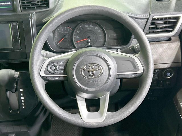 TOYOTA ROOMY 2023
