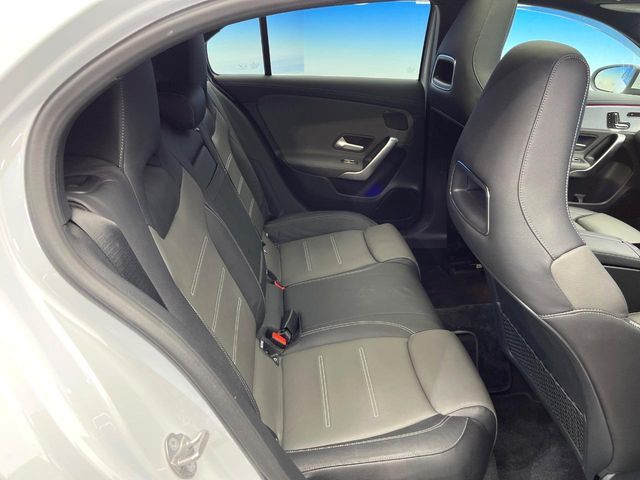 MERCEDES BENZ MERCEDES BENZ A class 2019