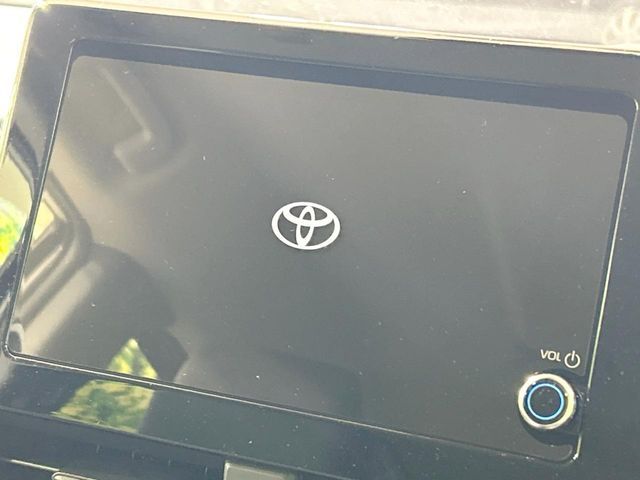 TOYOTA NOAH HYBRID 2025