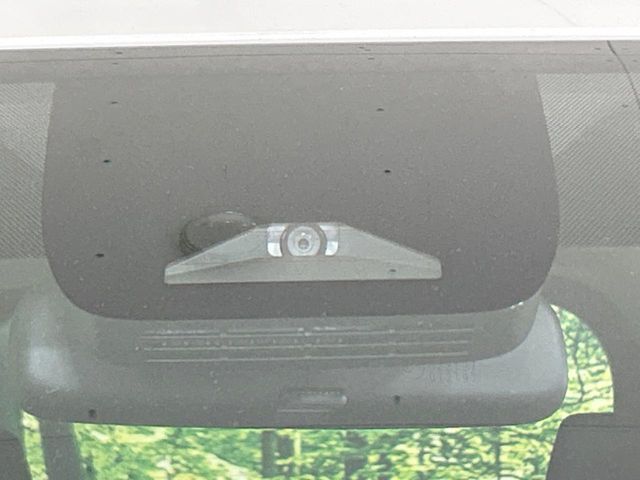 TOYOTA NOAH HYBRID 2025