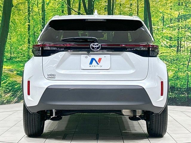 TOYOTA YARIS CROSS 2025