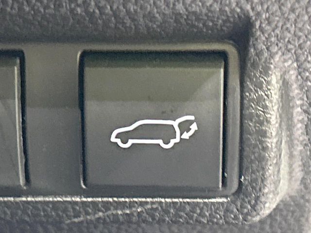 TOYOTA COROLLA CROSS HYBRID 2025